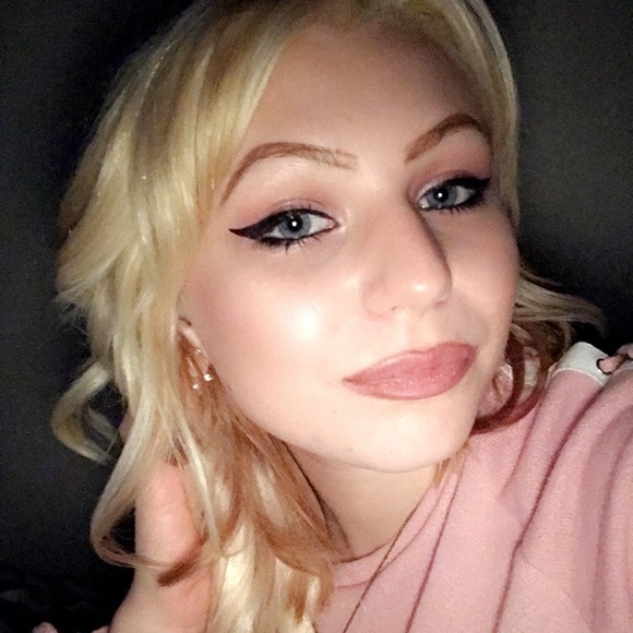 ππ Kylieβs Closet ππ - Picture 3 of 3